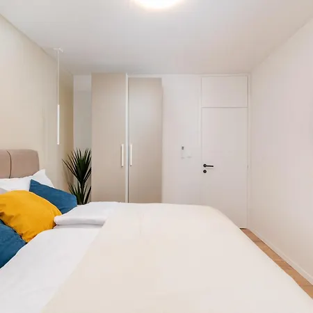 Apartment Cro.lo Modern Retreat *